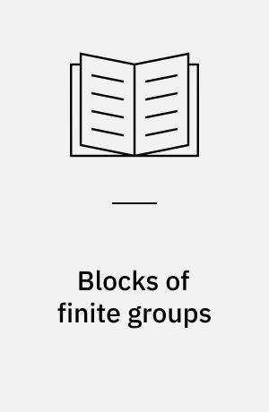 Blocks of finite groups : the hyperfocal subalgebra of a block